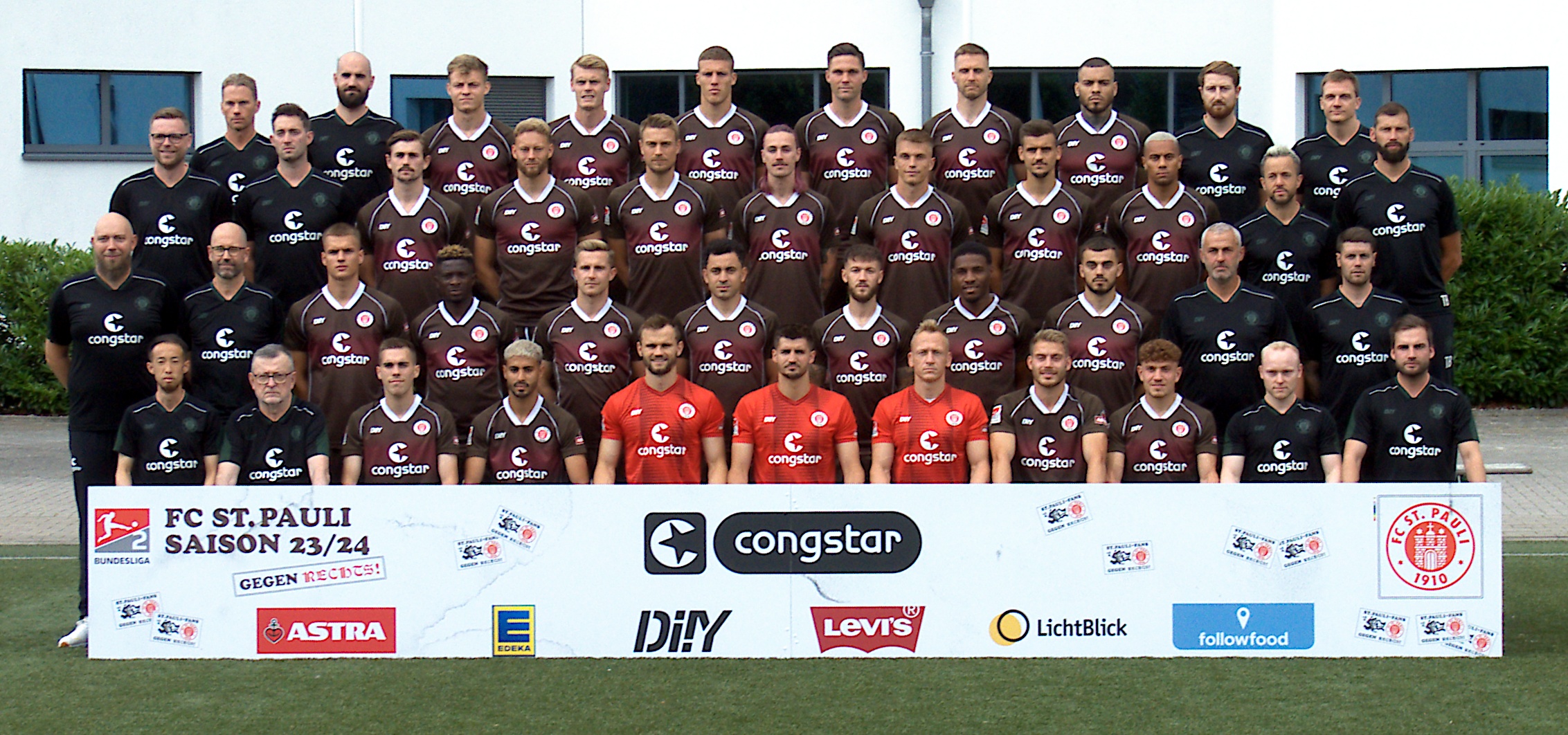 Teamfoto FC St. Pauli, Saison 2023-24.